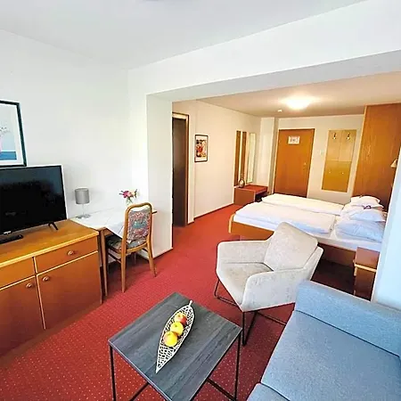 Bed & Breakfast Gaestehaus Huber - Garni 3*